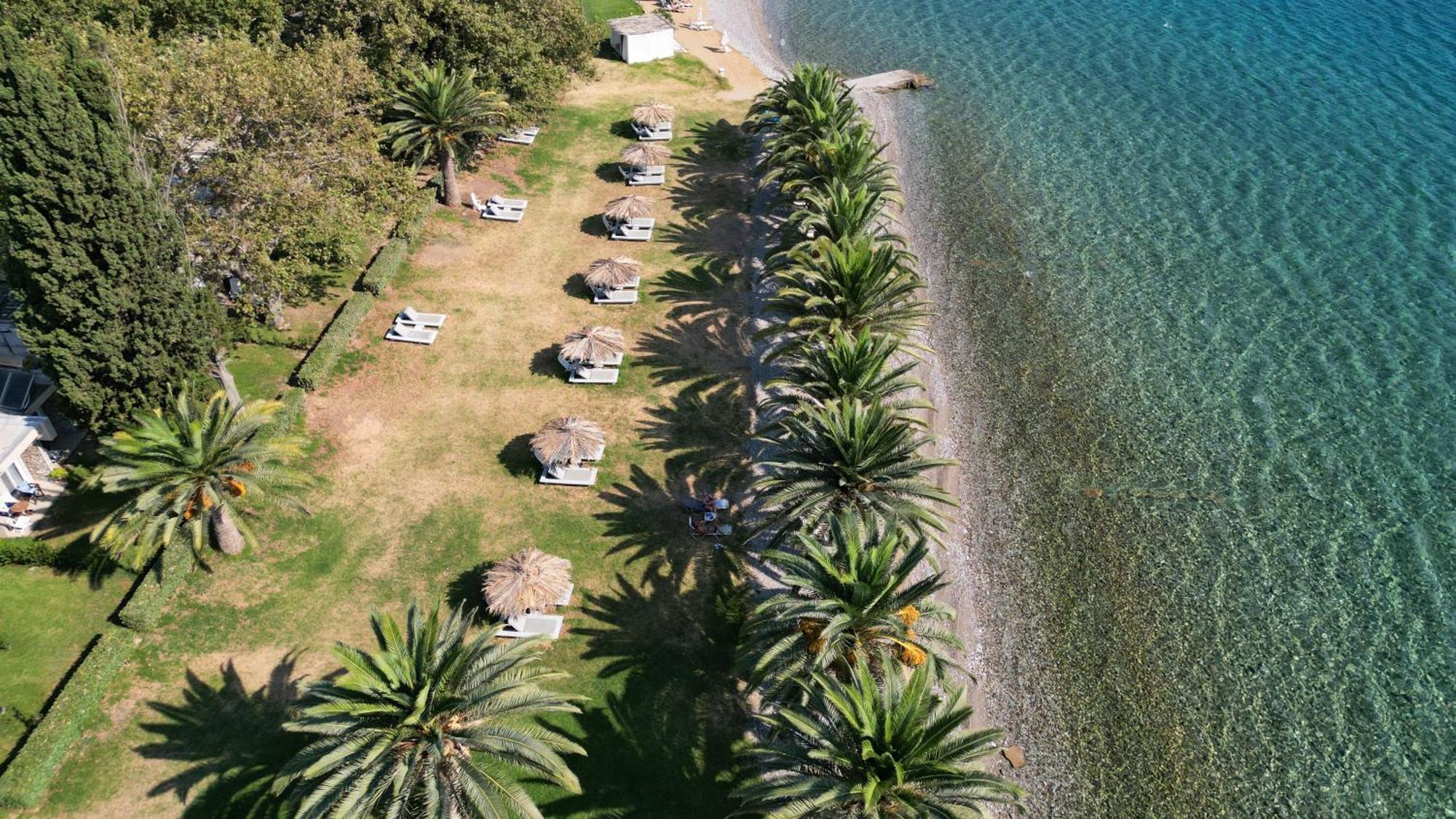 Long Beach Hotel & Resort Longos  Exterior foto