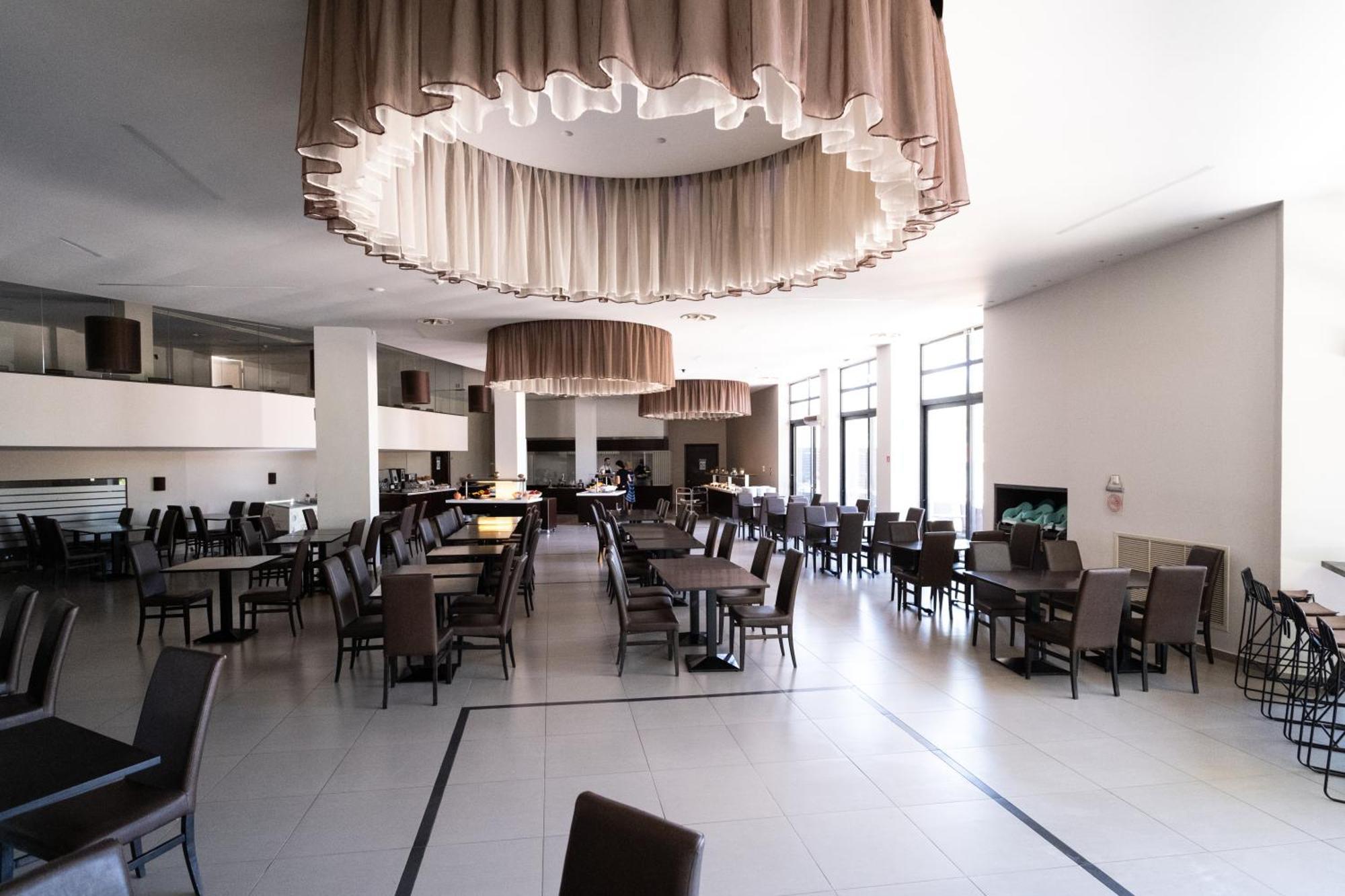 Long Beach Hotel & Resort Longos  Exterior foto