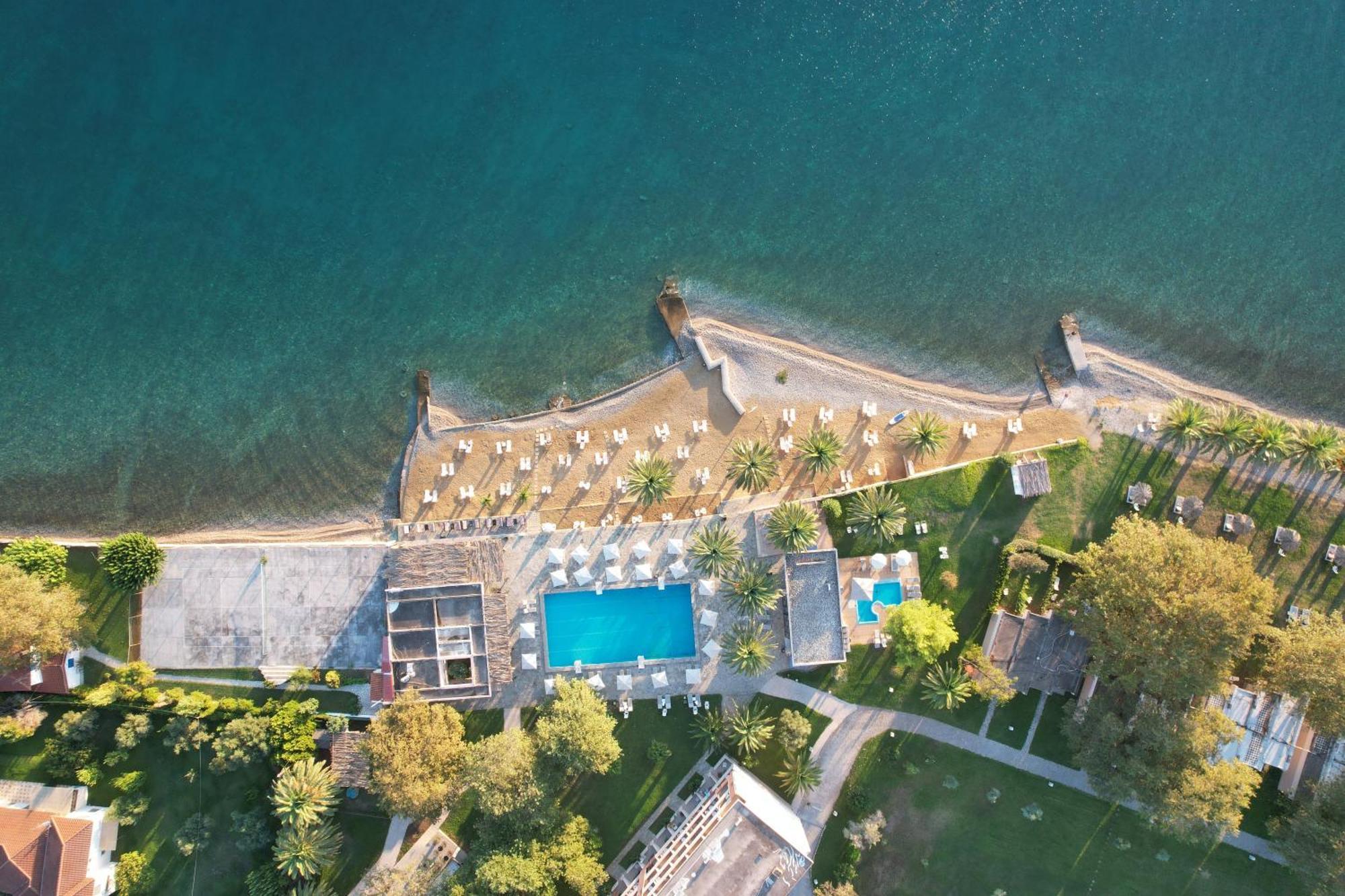 Long Beach Hotel & Resort Longos  Exterior foto