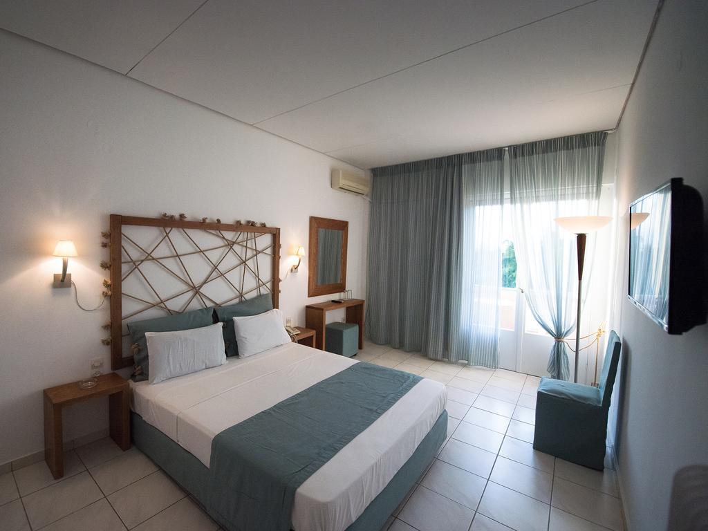 Long Beach Hotel & Resort Longos  Exterior foto