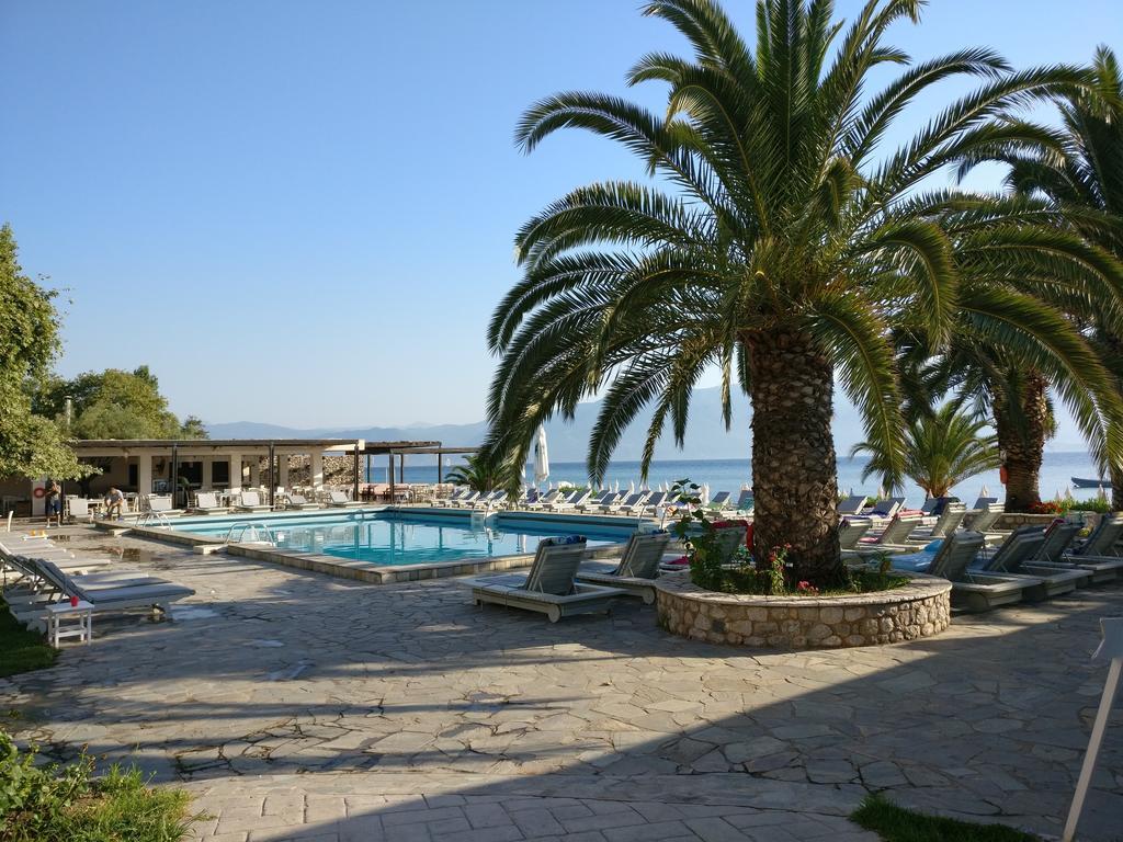Long Beach Hotel & Resort Longos  Exterior foto